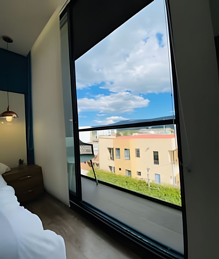 Lindo Apartamento con Balcón, gran ubicación,